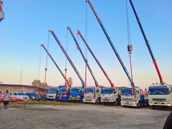 รถเฮี๊ยบ ชลบุรี